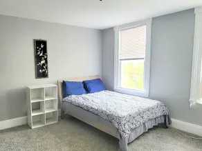 Budget Bed Room near Downtown Inner Harbor w Free Parking - Image 3