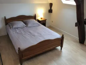 Spacious, bright apartment in the city center - Image 5