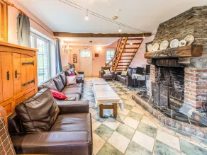 Charming Farmhouse in Brisy - Image 5