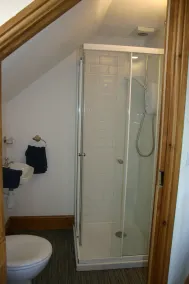 Bakewell  Stone Cottage/Sleeps 4/Log Burning Stove/Parking /2 Bathrooms/ WiFi - Image 5