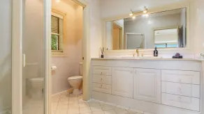 Island Getaway - Riverside Retreat Near Yamba - Holiday Yamba - Image 3