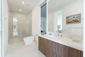 Sunlit Stylish Sanctuary - Ultimate Miami Luxury - Image 5