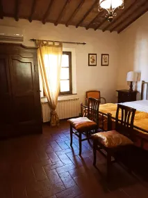 Villa in Siena Hills, flat 4/6 pax with pool A/C - heating- garden - Image 5
