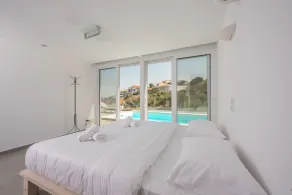 Villa Luna Private Heated Hydro Pool BBQ Beach 4min - Image 4