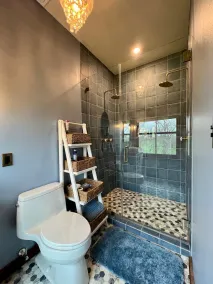 ELLINGER COUNTRY FARMHOUSE - Image 4
