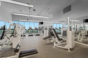 Newly Remodeled Studio at Miami Hotel - Parking included - Image 2