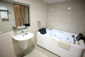 Jeju K Tourist Hotel - Image 4