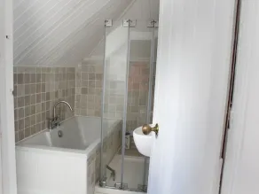 THE EAVES, family friendly, character holiday cottage in Sandgate - Image 4