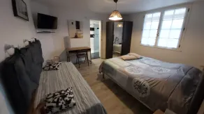 LE MAS D'EVLIE - Self-catering apartment with relaxing view. - Image 5