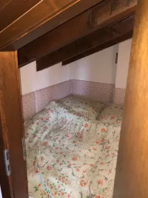 Estudio tranquilo y céntrico en el último piso con una vista fantástica. - Image 4