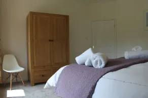 Detached barn in South Hams near to Dartmouth, ideal for guests with dogs. - Image 4