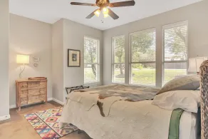 Enjoy a day on the lake or at your own private pool! - Image 3
