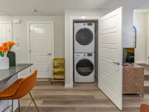 GlobalStay Cranbrook Townhome Suites - Image 2