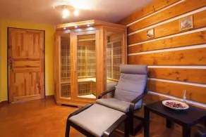 Casa vacanze baita di montagna con sauna a infrarossi e una vasca idromassaggio - Image 5