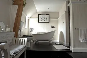 Chateau With Swimming Pool, Hot Tub and Sauna - Image 3