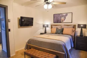 5 bedroom accommodation in Red River - Image 5