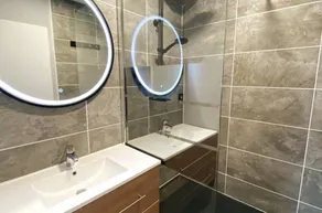 3-room apartment NEAR STATION, CITY CENTER AND SHOPS - Image 2