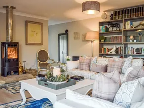 A beautiful rural location, close to Glasgow and Loch Lomond. - Image 3