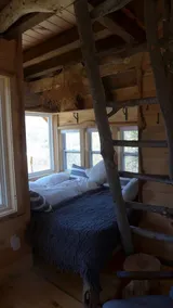 Cozy warm treehouse with Amazing views!  Winter Paradise! Hike from cabin - Image 3