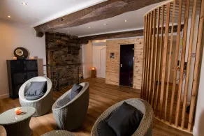 Lovin'Room Romantic Suite with private Jacuzzi - Image 3