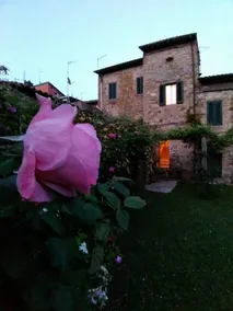 Historic residence with garden near Assisi - Image 5