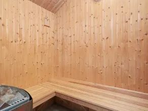 Casa adatta alle famiglie con terrazza, sauna e idromassaggio | Vista sull'acqua - Image 4