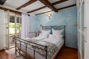 Charmante 3-Schlafzimmer-Villa Oase mit Pool und großem Garten - Image 5