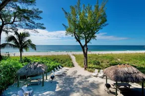 Gulf Views - No Stairs - Directly “On the Beach” - Jensen's \"On the Gulf\" - Cozy Suite 1 - Image 3