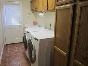 Beautiful Lake Powell Custom Vacation Home - Image 3