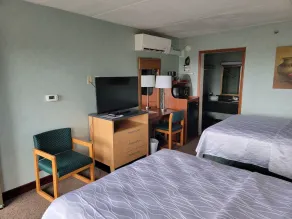 Downtown Inn #3 - Double Room - Image 4