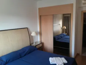 luxury T1 w/ terrace and barbecue in 4* complex Marina Portimão - Image 4
