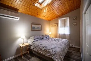 Cozy cottage with a hot tub on the bay of fundy - Image 4
