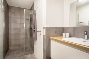 Holiday Apartment 'Ländle Lodge' with Garden and Wi-Fi - Image 4