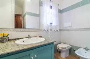 MAISON ORANGE: ravissante mansarde vue mer - Image 5