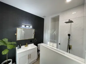 Renovated Dutch Colonial Home in Ocala ❤️ + Pet Friendly - Image 2