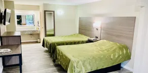 Brentwood Inn & Suites - Image 5