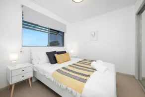 Stylish beachside unit 3 min walk to beach - Image 5