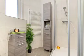 Apartment with Spa Park View & Balcony – 110 m² for up to 6 Guests - Image 4