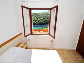 Appartement avec terrasse, piscine privée et barbecue | Vue sur l'eau - Image 5