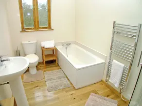 Perfect for a couple and offering wheelchair access. - Image 2
