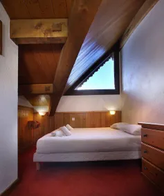 Appartement spacieux et cosy \"Skis aux pieds\" | Balcon / Terrasse + Cheminée - Image 4