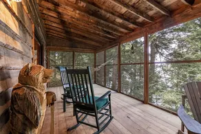 Luxury Cabin on the Lake & In The Trees - Image 5