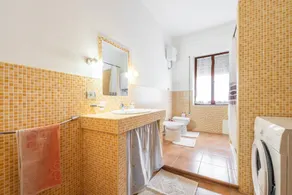 Casa de vacaciones 'Gaia Casa Vacanze' con terraza privada, balcón y aire acondicionado - Image 2