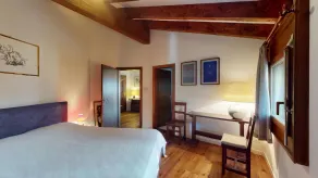 4-room apartment in the loft. - Image 5