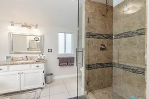 Stunning, Beach Home near Santa Cruz Beach & Boardwalk, Walk Downtown! Superhost - Image 3