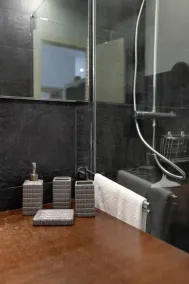 Sants Station Appartement. Netflix & Wifi Gratuit. Climatisation Familles idéales - Image 4