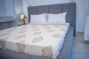TWO BEDROOM APARTMENTS WITHIN A WALKING DISTANCE TO THE BEACH - Image 5
