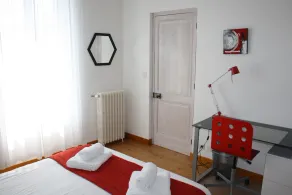 Typical and relaxing house with heated swimming pool near down town La Rochelle - Image 5