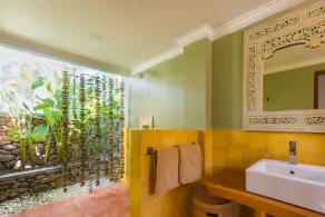 Aquamarine Beach Villas - Image 3