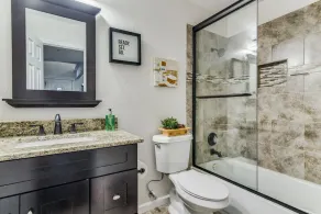 DISCOUNTED! Modern & luxury Home. TOTALLY RENEWED!! - Image 4